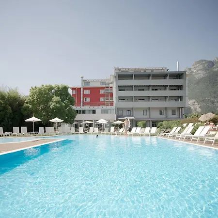Luise 4* Riva del Garda